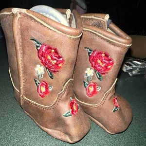 Old Navy Infant Girl Boots.